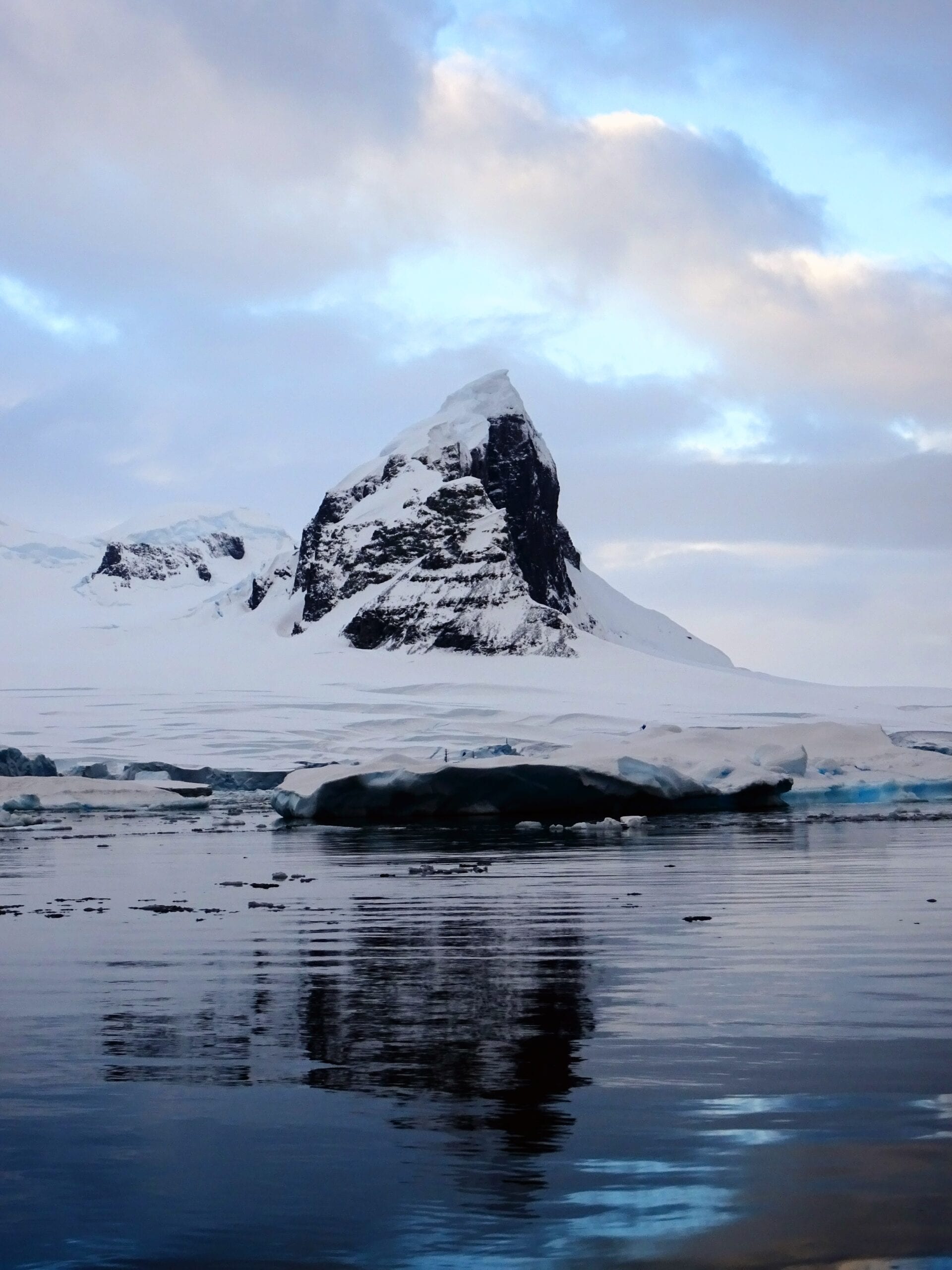 mountain_ripple_reflection.jpg