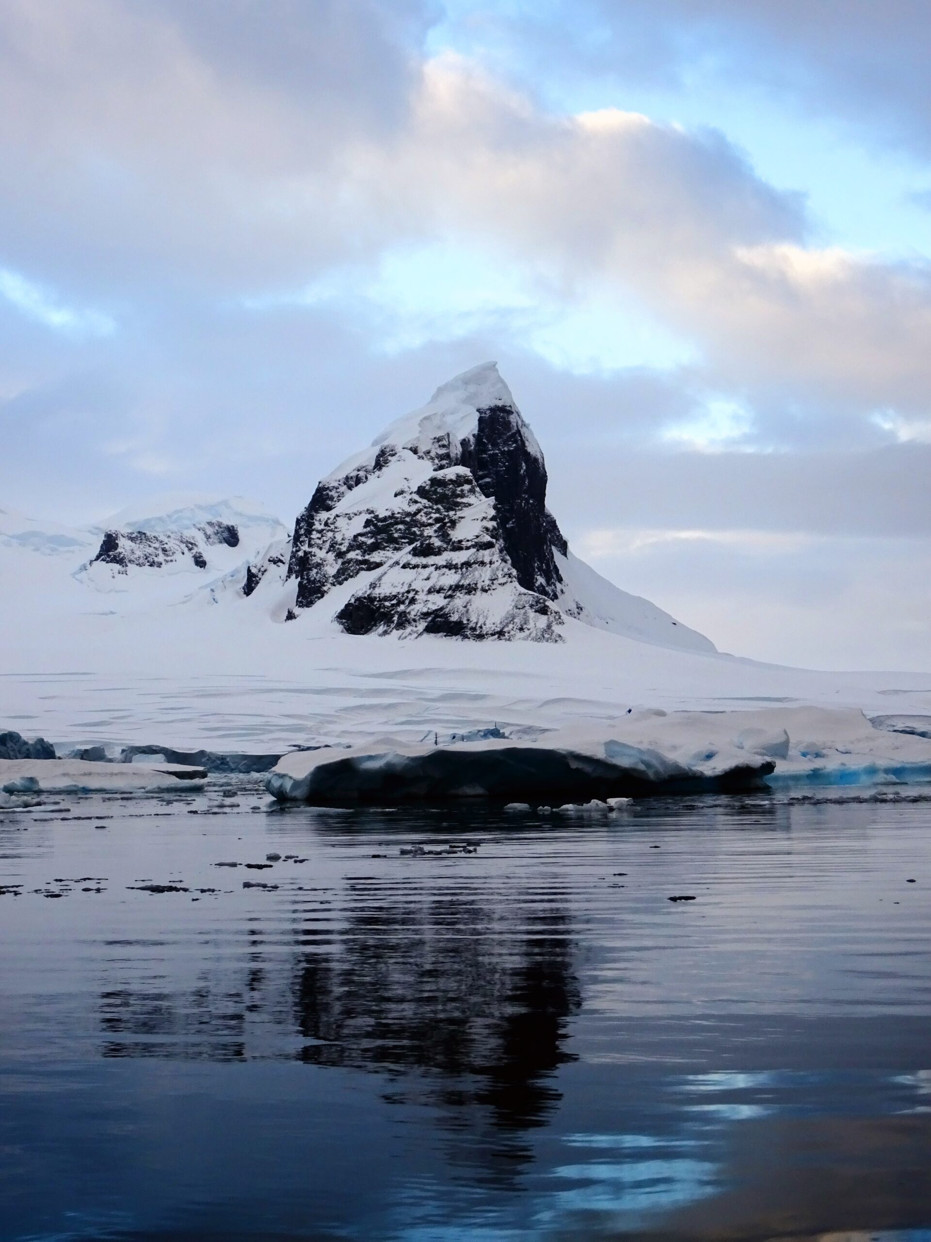 mountain_ripple_reflection.jpg