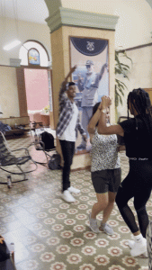 salsa_dancing.gif